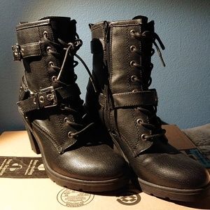 Guess heeled booties size 8